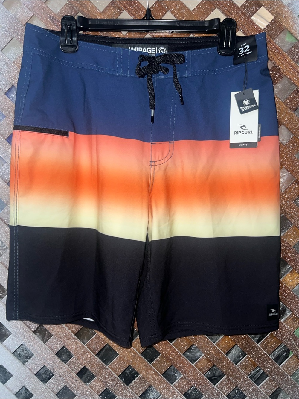 NWT Mirage Rip Curl Men’s Navy, Orange & Black Gradient Boardshorts sz 32